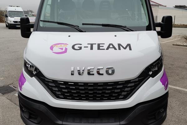 Fahrzeugauslieferung an Firma G-Team  